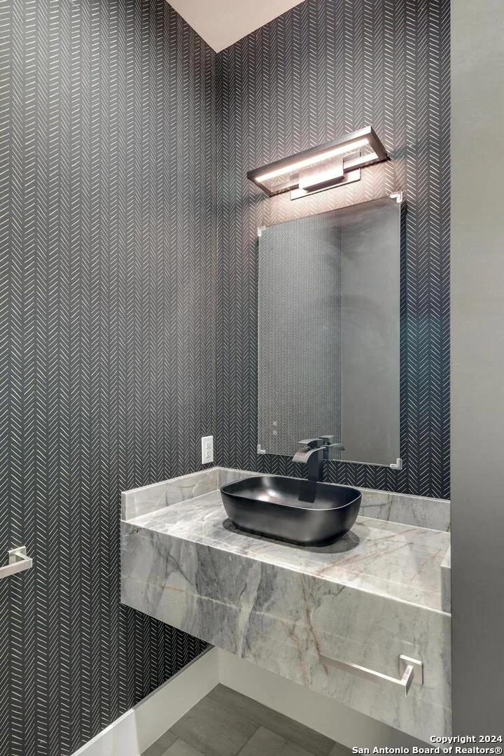 Photo of 25907 Morhiss Pt