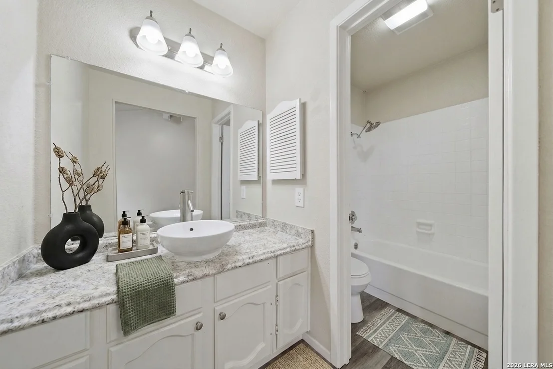 Photo of 6926 Montgomery Dr