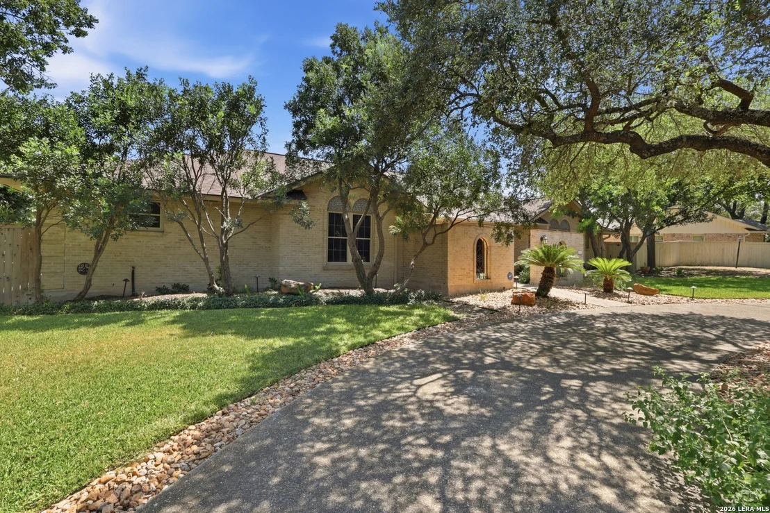 Photo of 102 IRONGATE RD