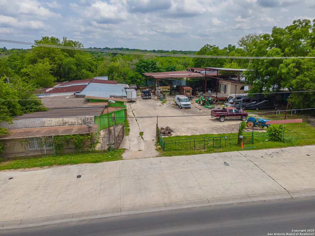 Photo of 5042 Callaghan