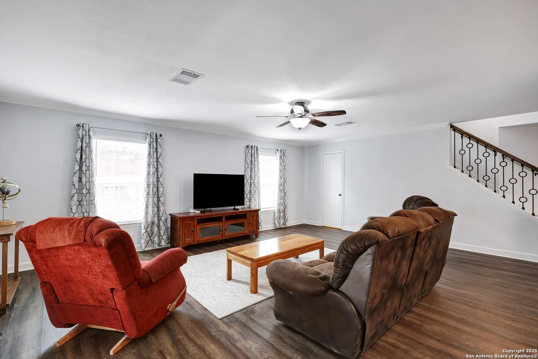 Photo of 9642 Elmstone