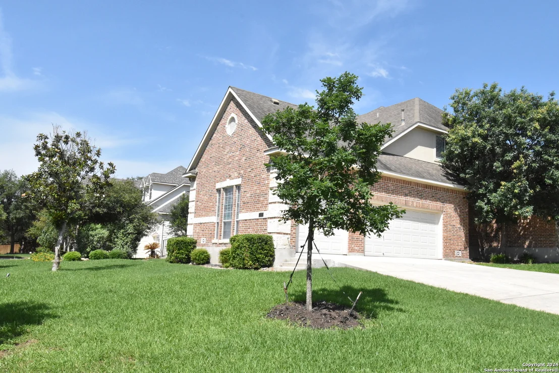 Photo of 115 STONEWALL BND