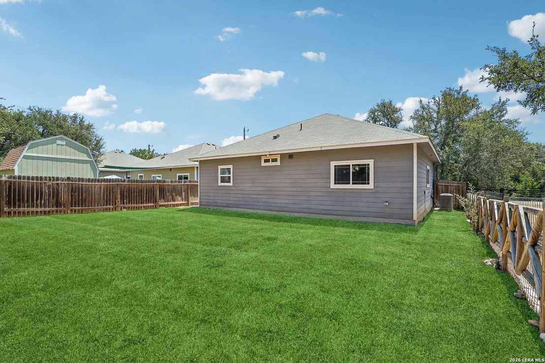 Photo of 1035 Cedar Grove Trail