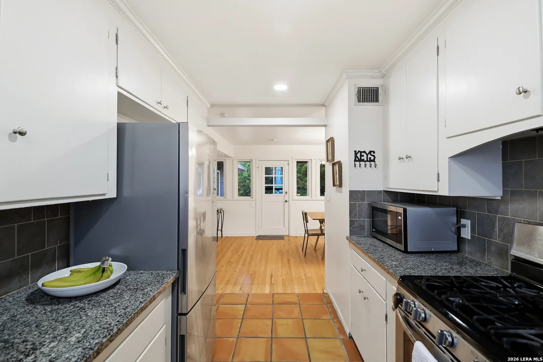 Photo of 326 Burnside Dr