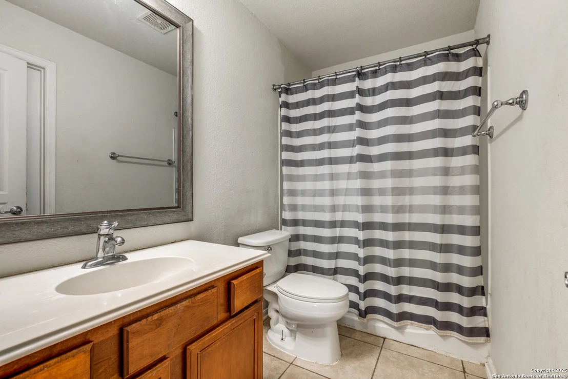 Photo of 1018 Tumbling Oaks