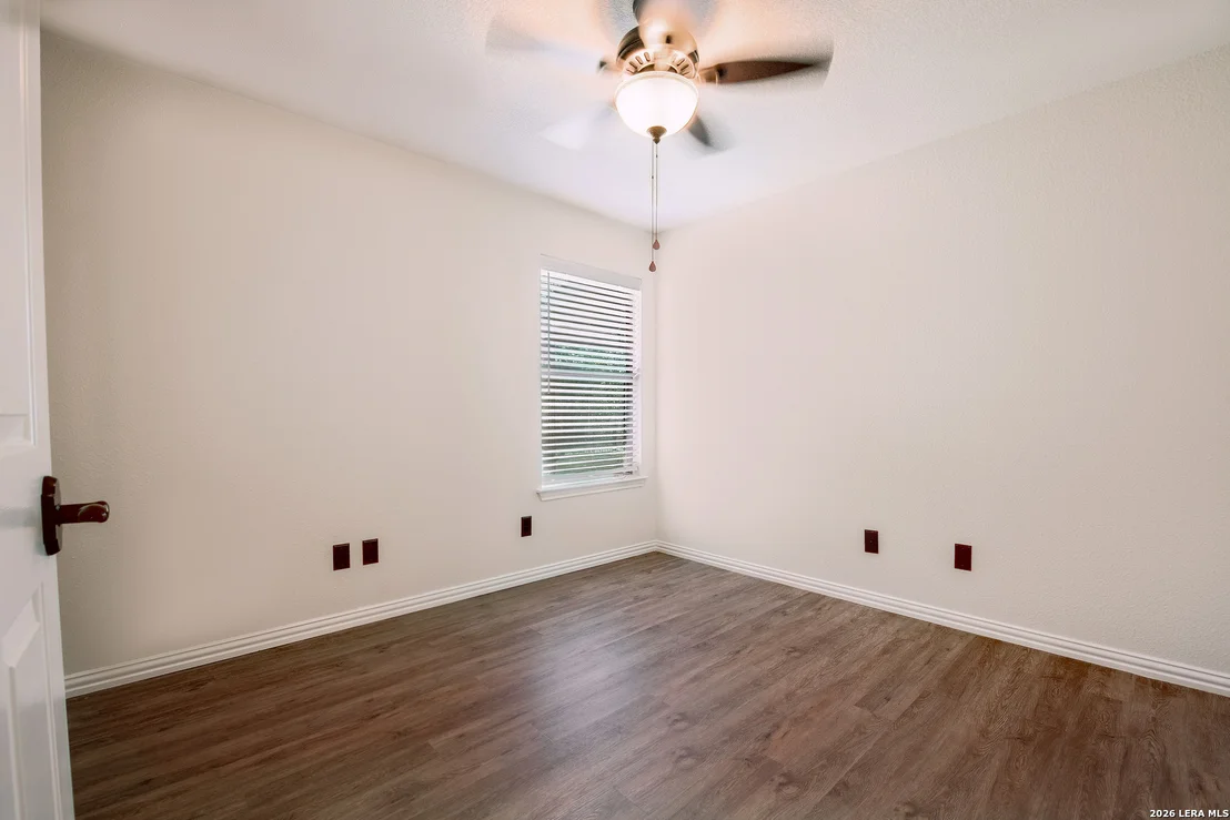 Photo of 213 DEER SLAYER DR