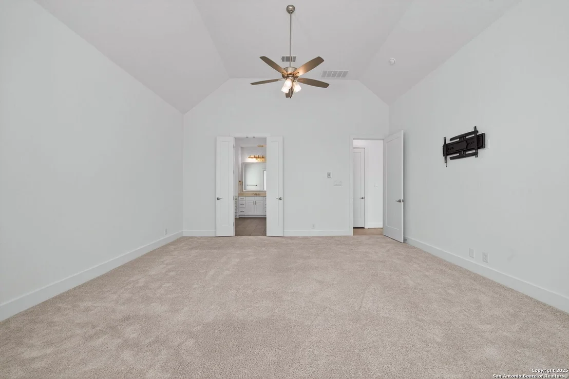Photo of 8608 Shady Gate