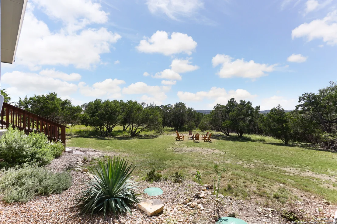 Photo of 1084 LASSO LOOP