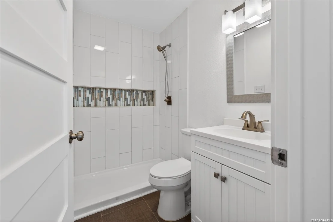 Photo of 6218 Hillston