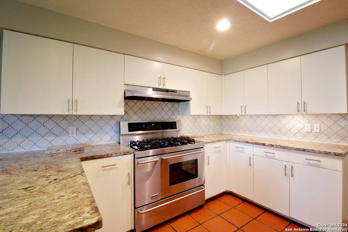 Photo of 718 WINDROCK DR