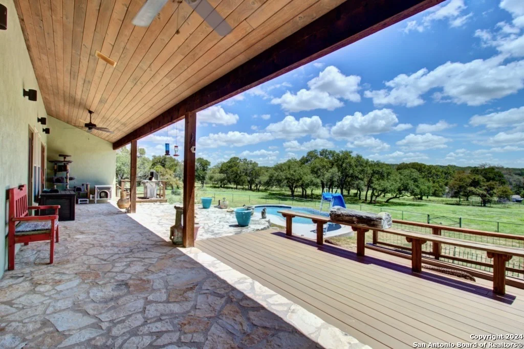Photo of 555 CROOKED OAK DR
