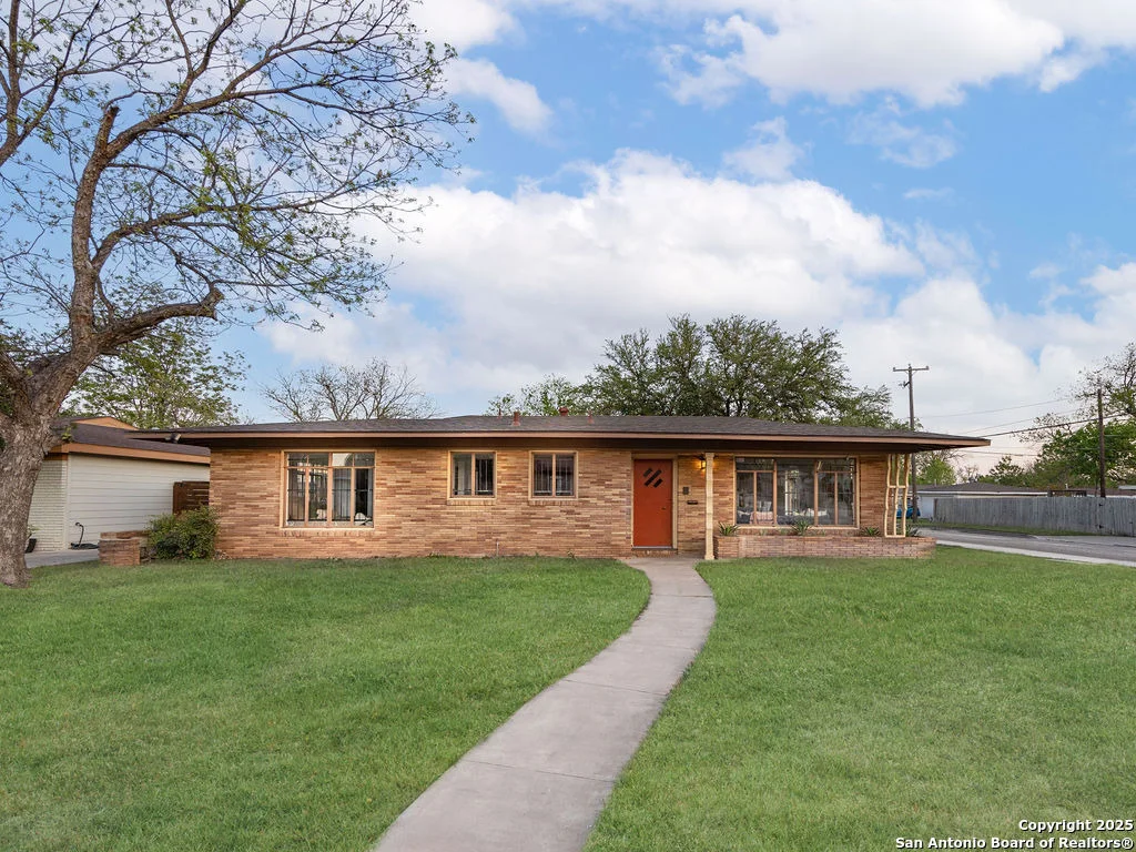 Photo of 68 Vaughan Pl
