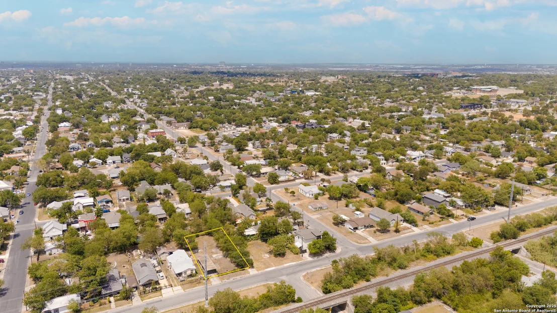 Photo of 415 Westfall