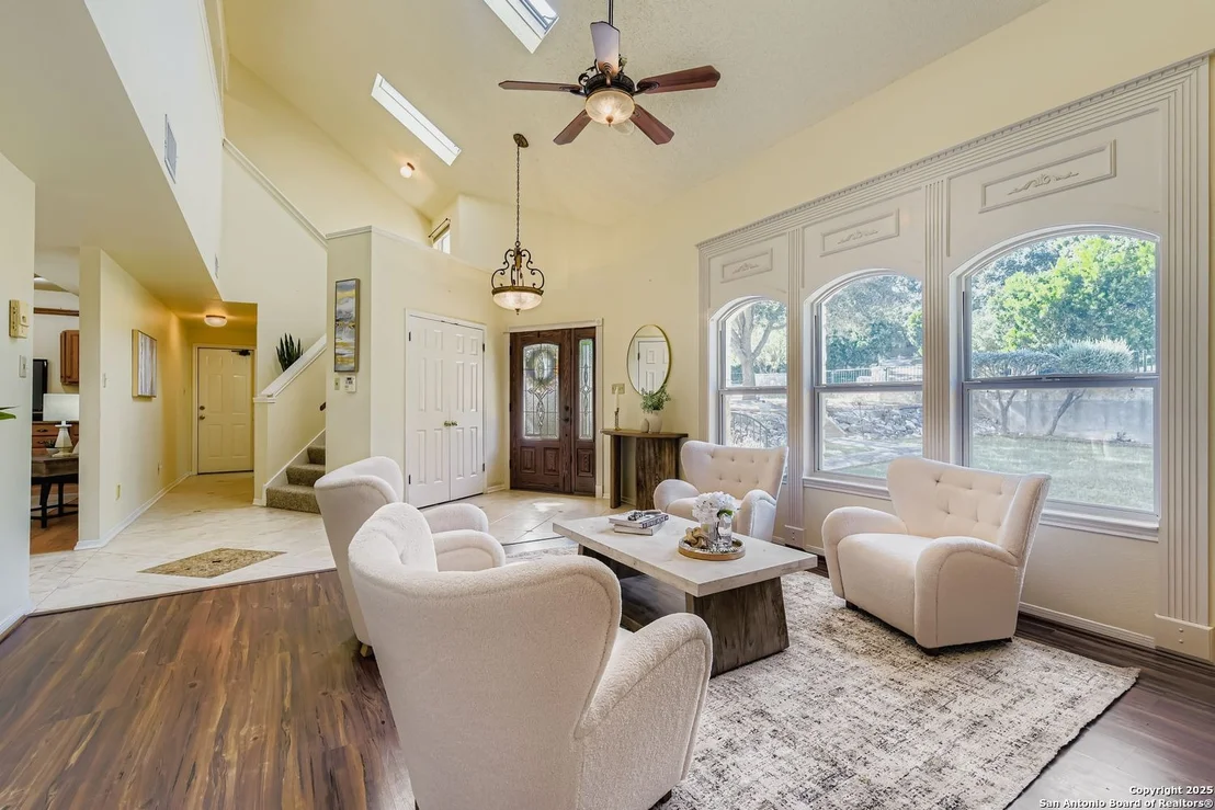 Photo of 6606 Laurel Hill