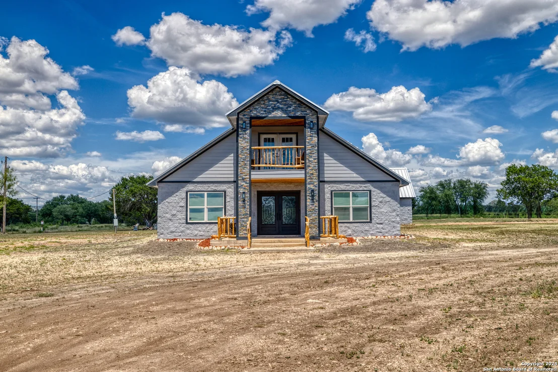 Photo of 136 Cardinal Drive