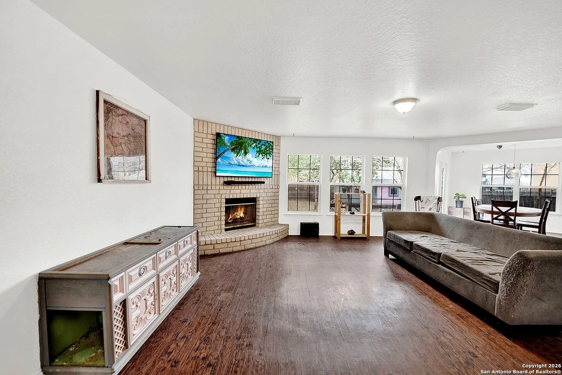 Photo of 128 Springtree Grove