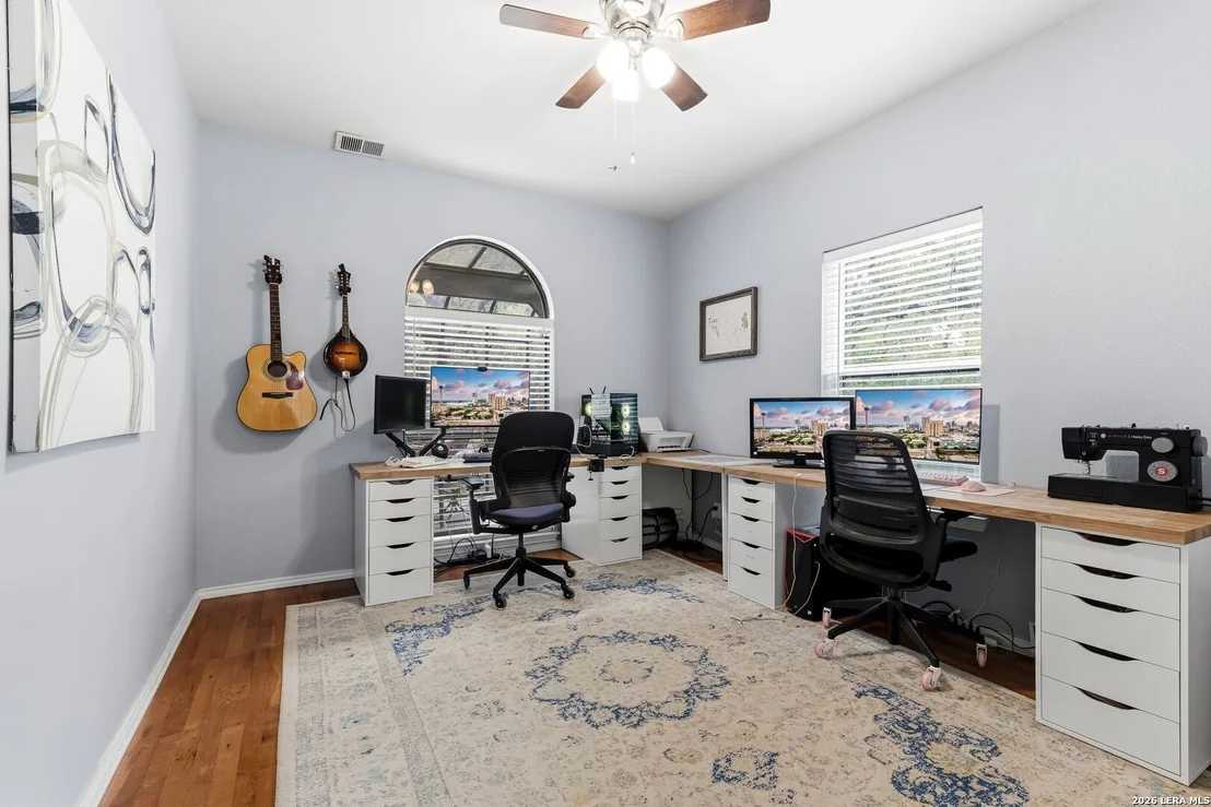 Photo of 14318 Rush Wood