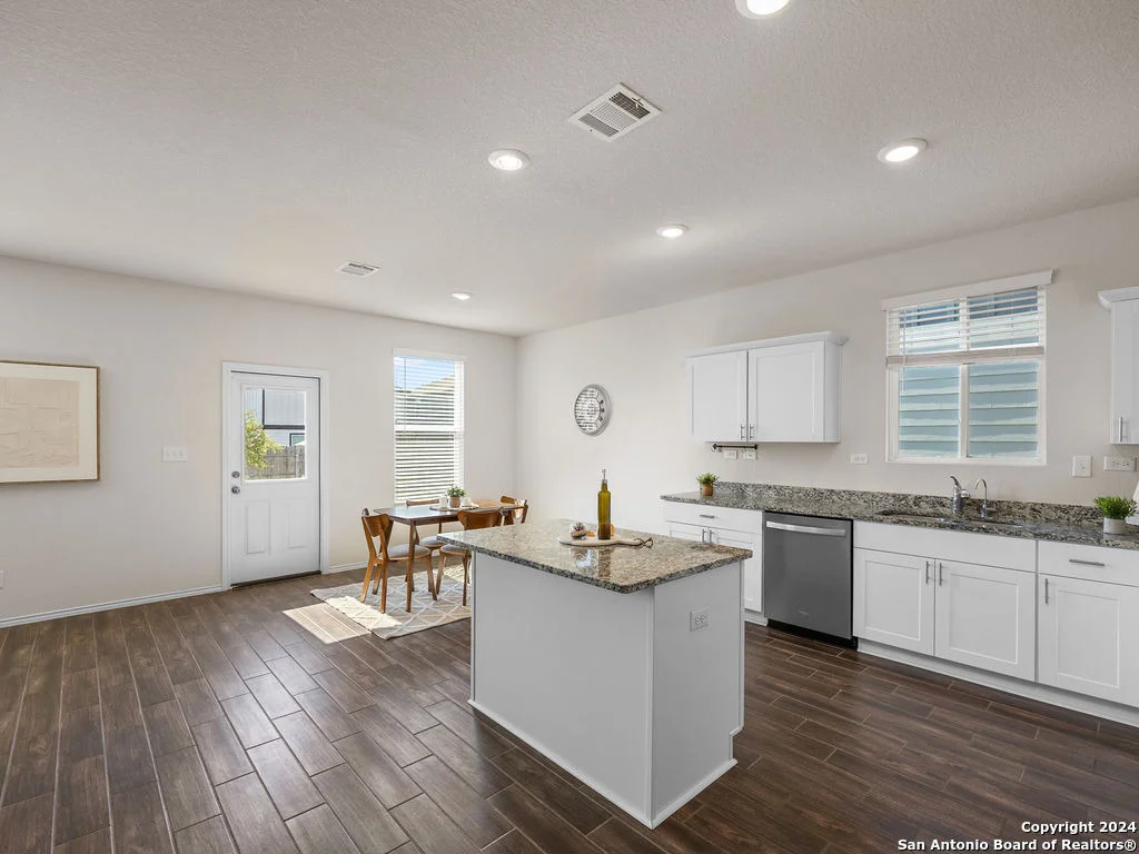 Photo of 868 SWEETGRASS