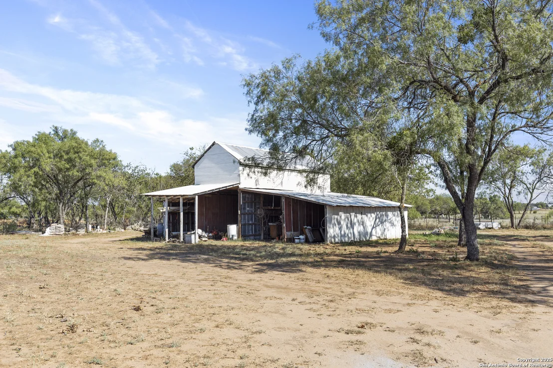Photo of 944 County Road 769