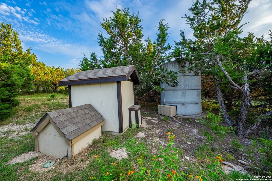 Photo of 154 Lake View Dr