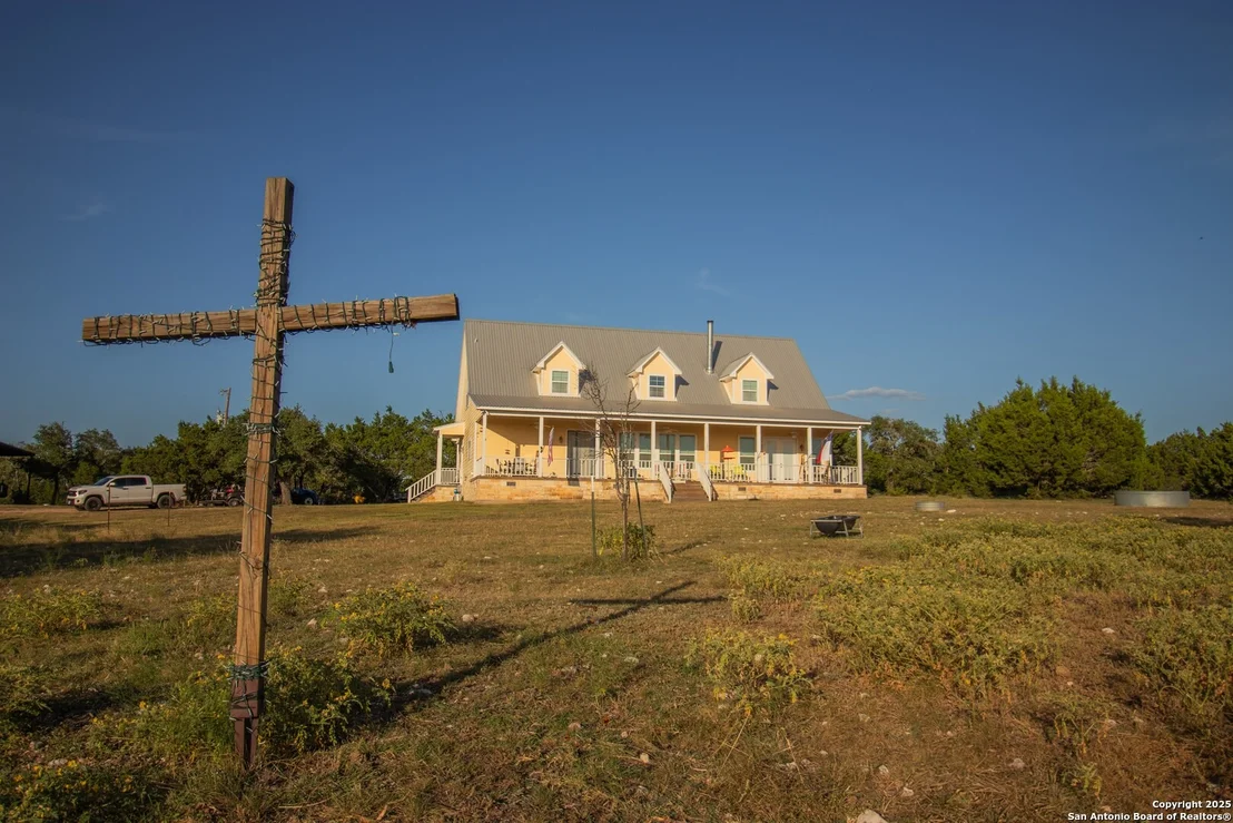 Photo of 4237 County Road 330