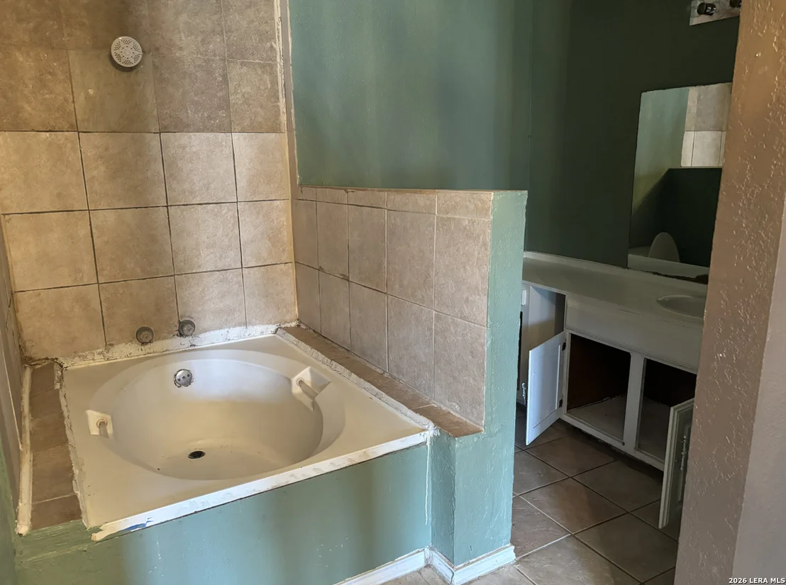 Photo of 3888 CROSS CREEK DR