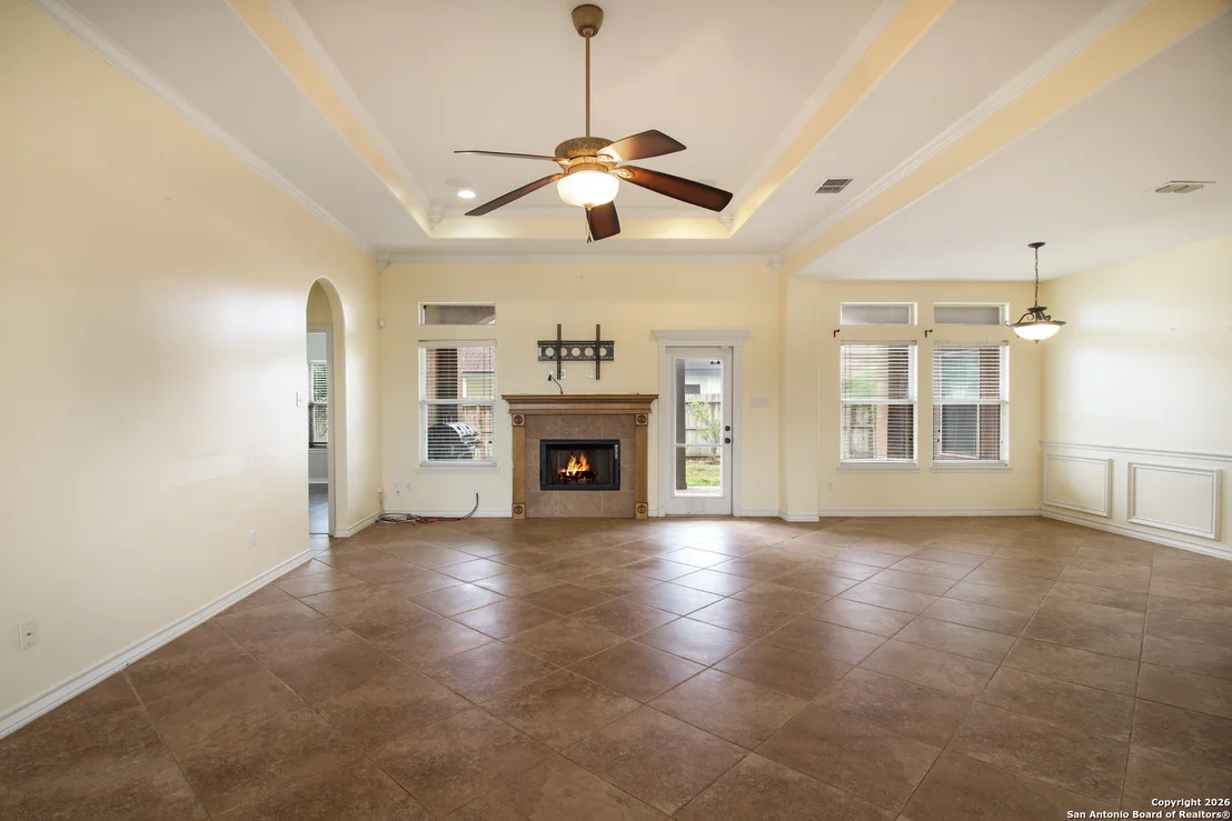 Photo of 6825 Old Square