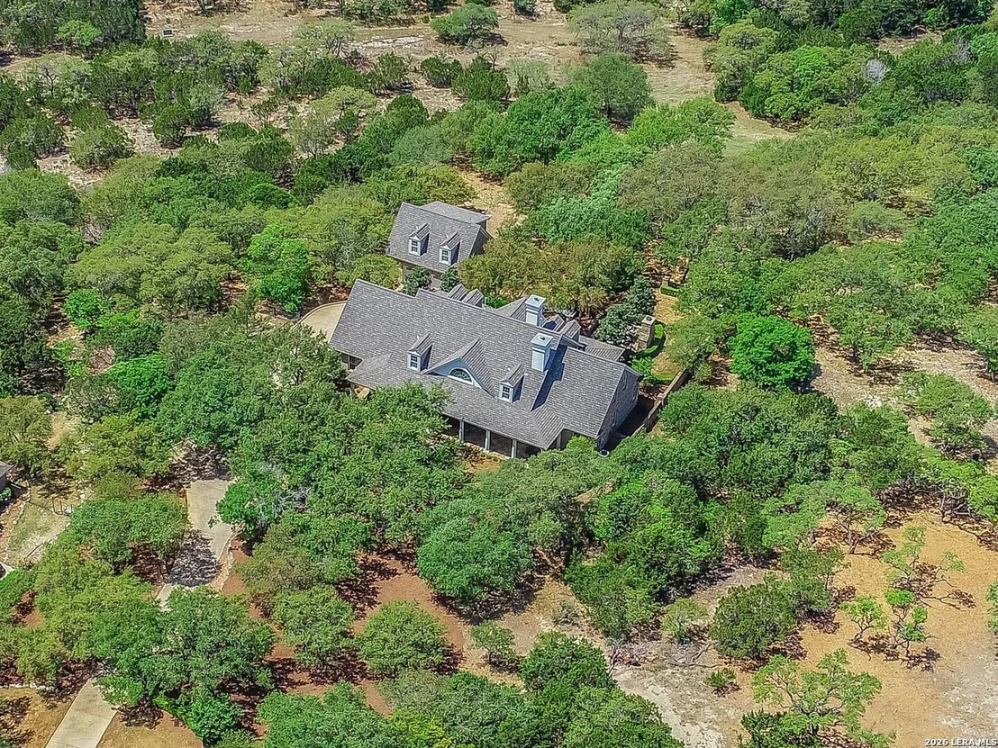 Photo of 914 Moonlight Dr