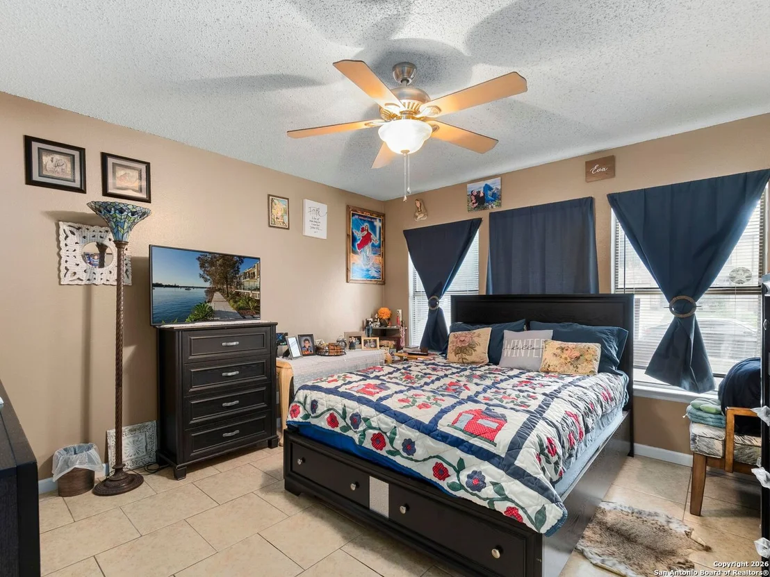 Photo of 6831 Celes Meadow