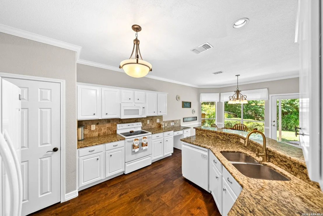 Photo of 9347 Llano Verde