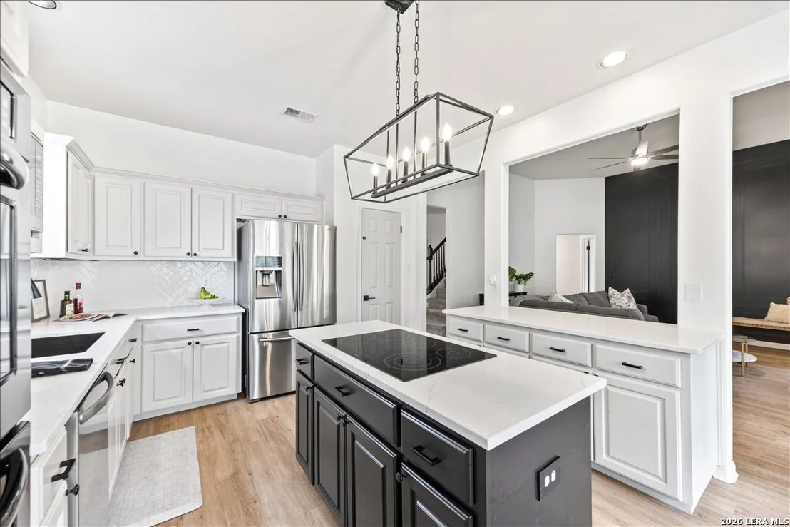 Photo of 18306 Edwards Oaks
