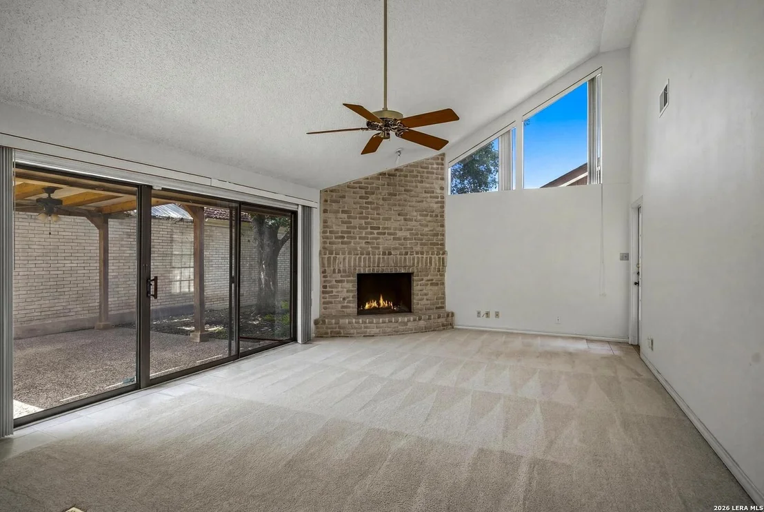 Photo of 3711 HUNTERS CIR