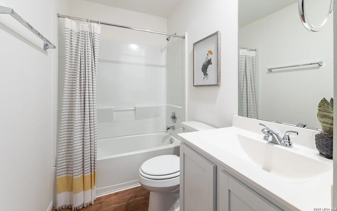 Photo of 11163 HOLLINGER CIR