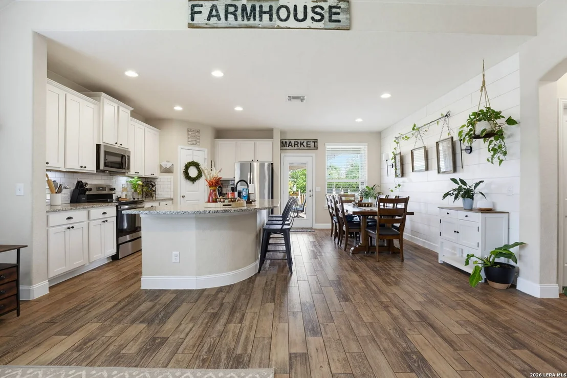 Photo of 1612 ALVIN CIR