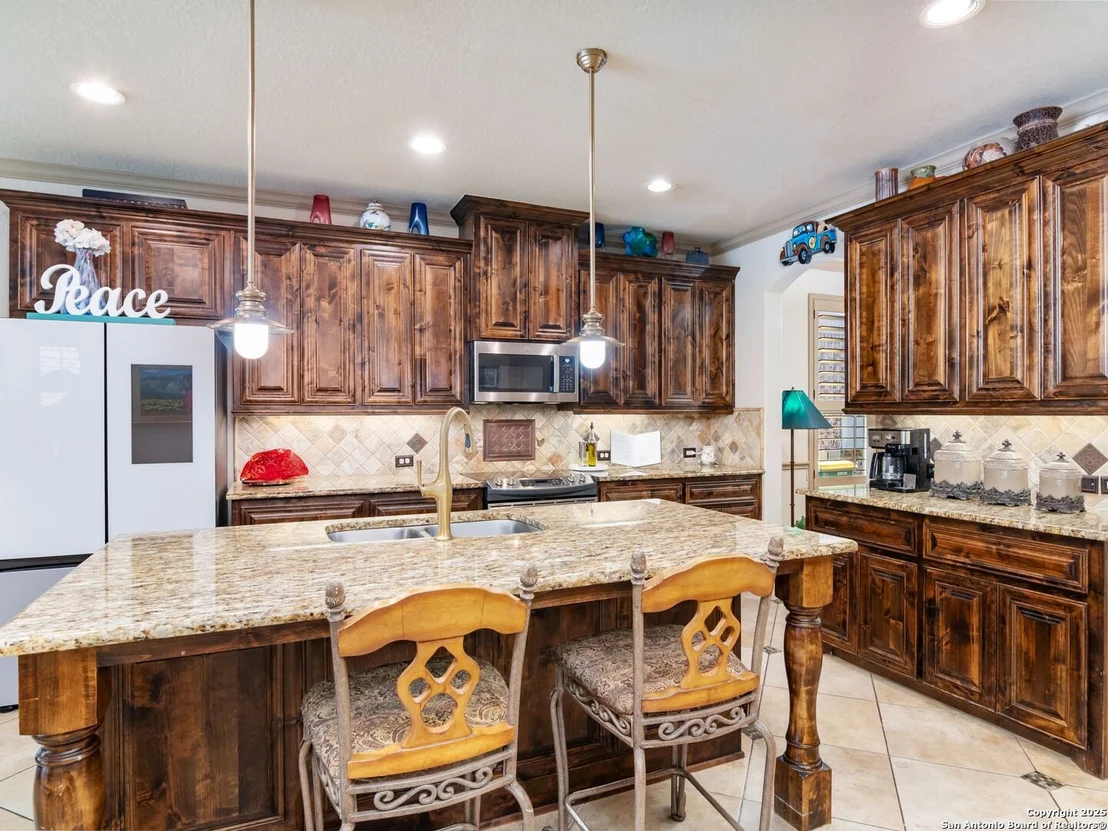 Photo of 105 Retama Road