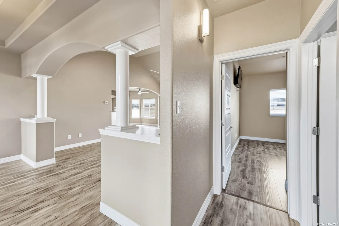 Photo of 353 BIG OAK DR