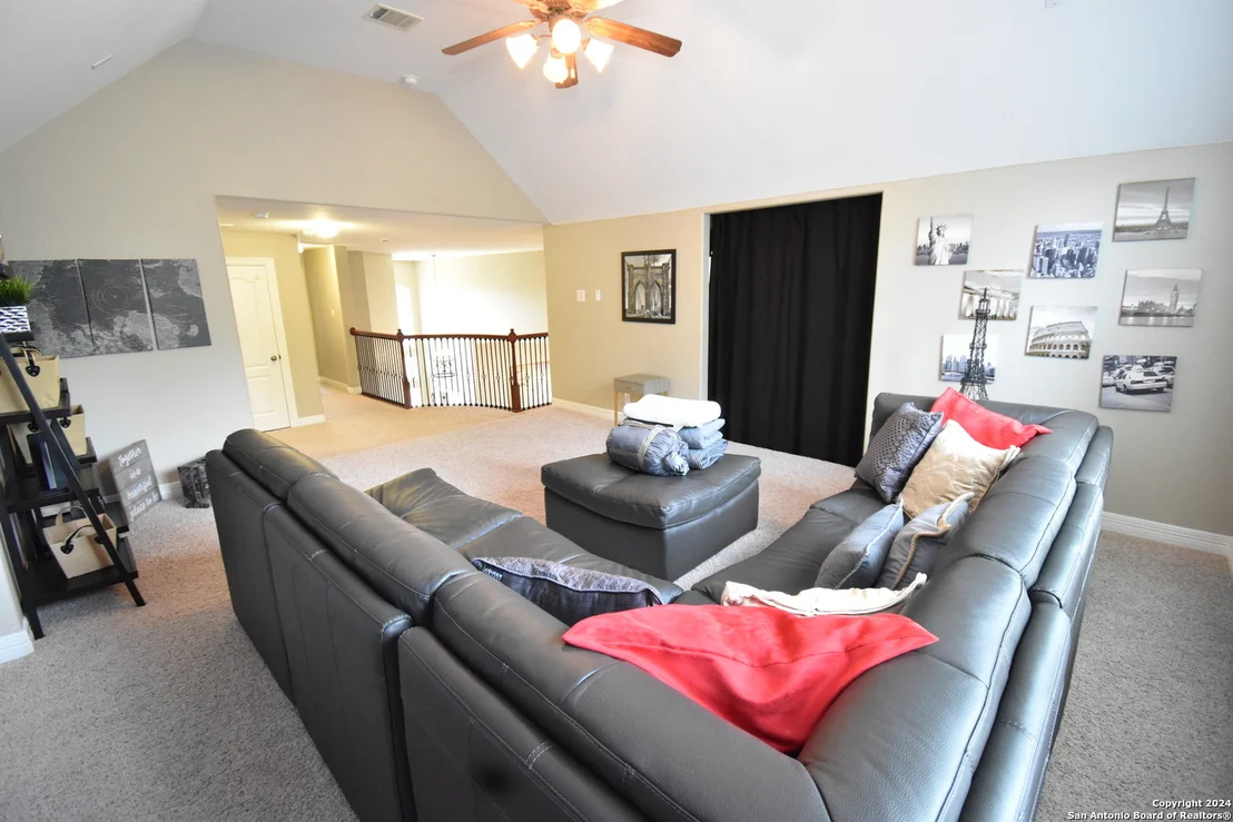 Photo of 115 STONEWALL BND