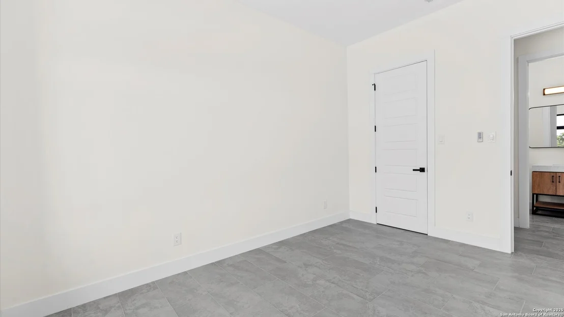 Photo of 120 Hiram Cook