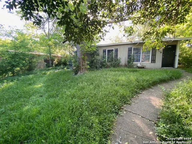 Photo of 908 Evergreen St