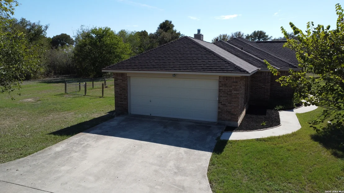 Photo of 213 DEER SLAYER DR
