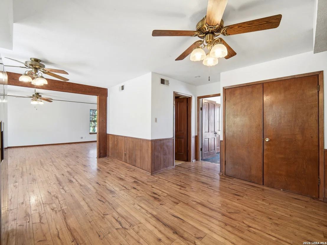 Photo of 300 Avenue M