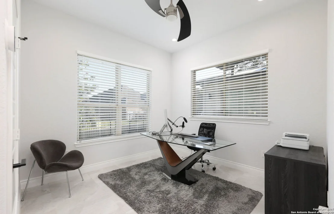 Photo of 28 BURNHAM GLN