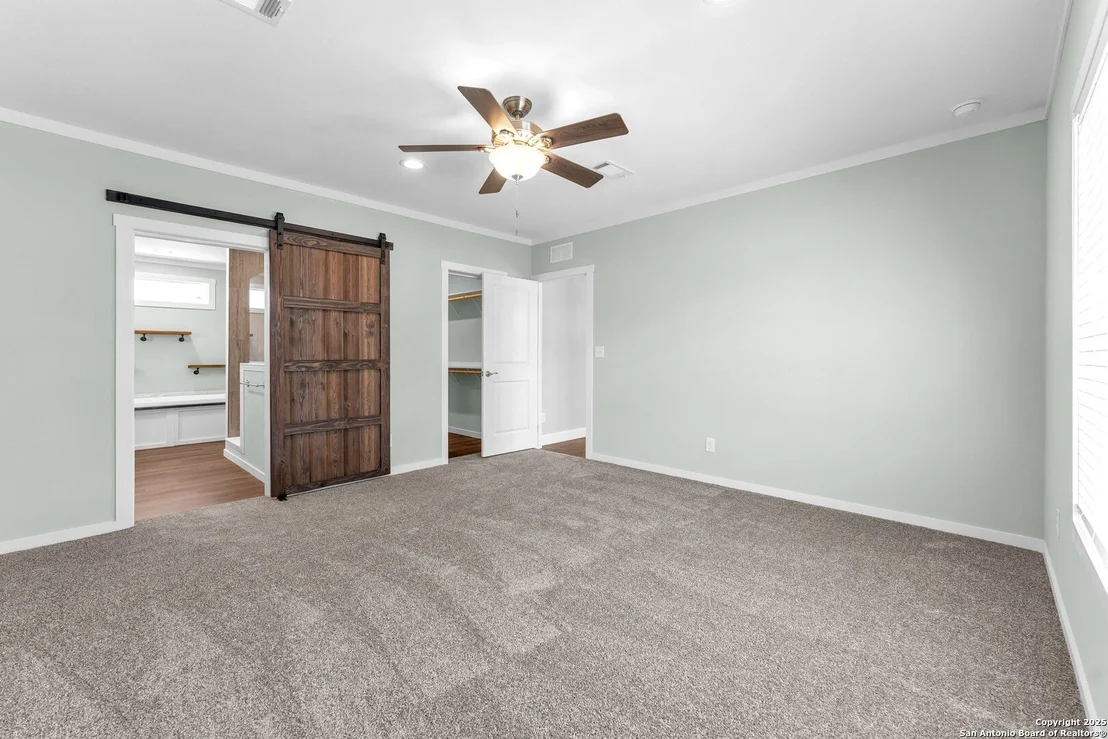 Photo of 207 Mahan Rd
