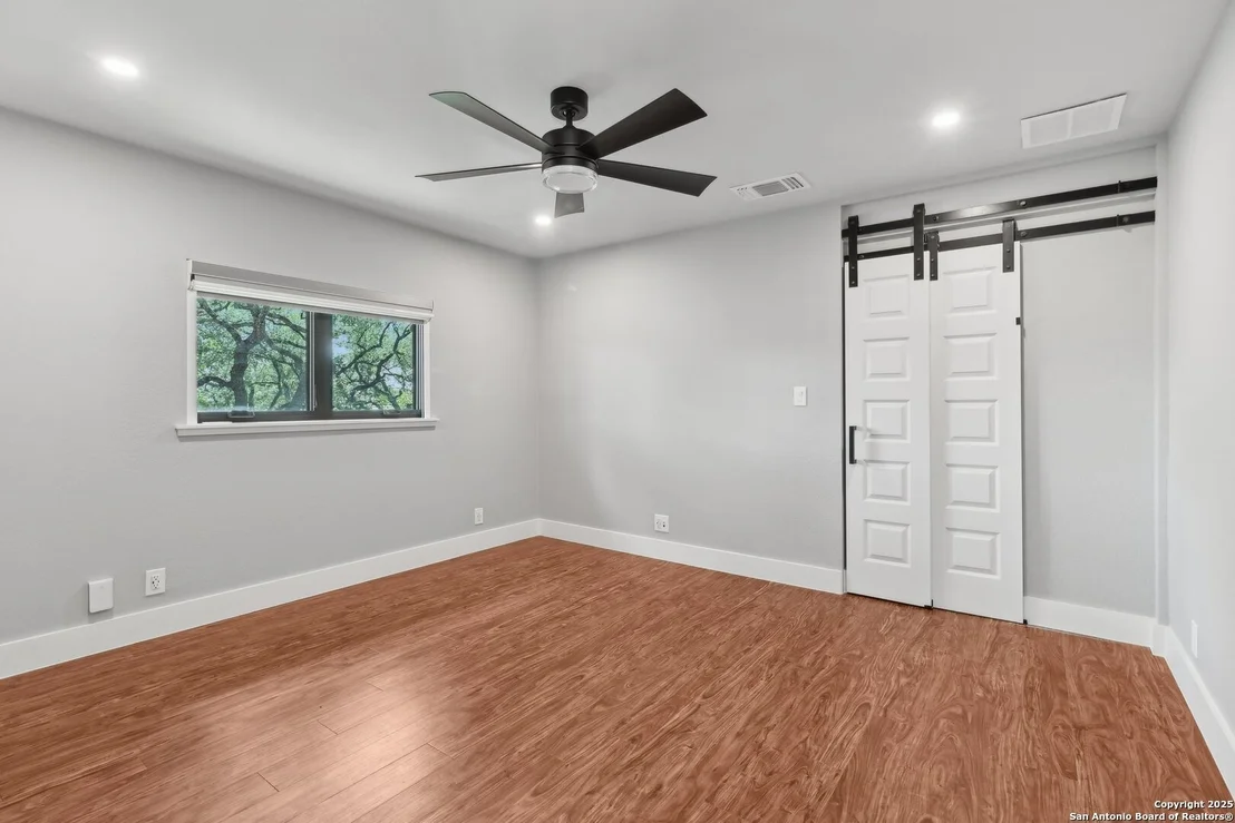 Photo of 3902 Creek Pt