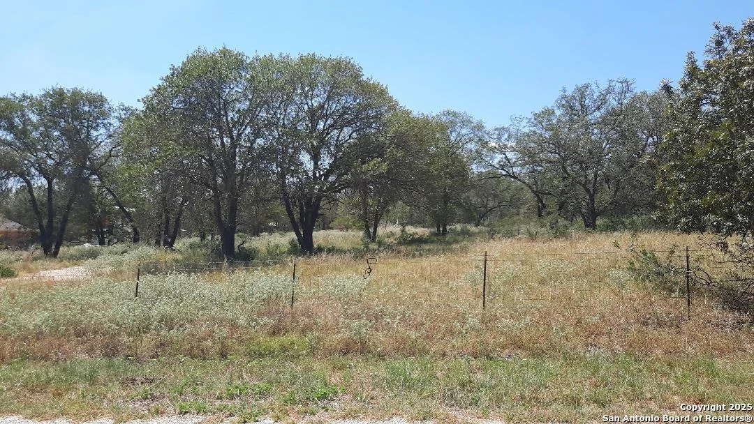 Photo of 327 County Road 6875