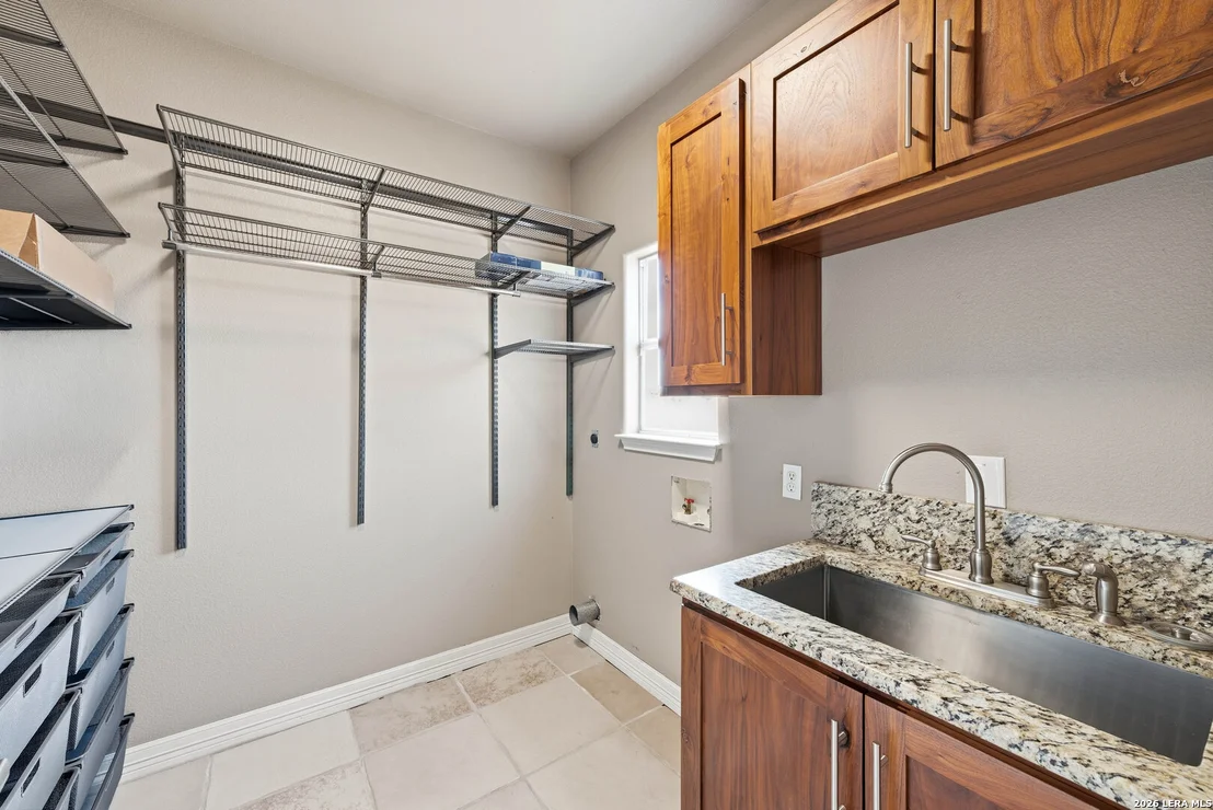 Photo of 353 BIG OAK DR