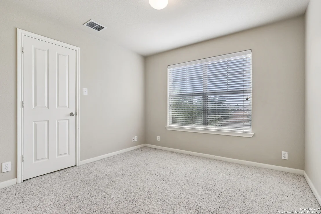Photo of 7638 Kings Spring