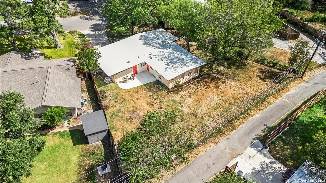Photo of 8304 Laurelhurst Dr