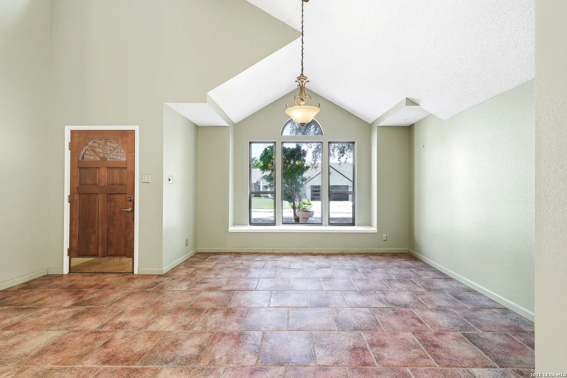 Photo of 13735 Cedar Cyn