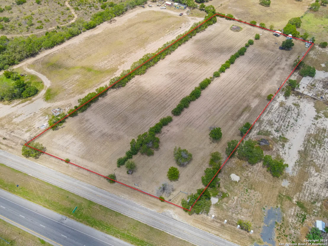 Photo of 17829 INTERSTATE 35